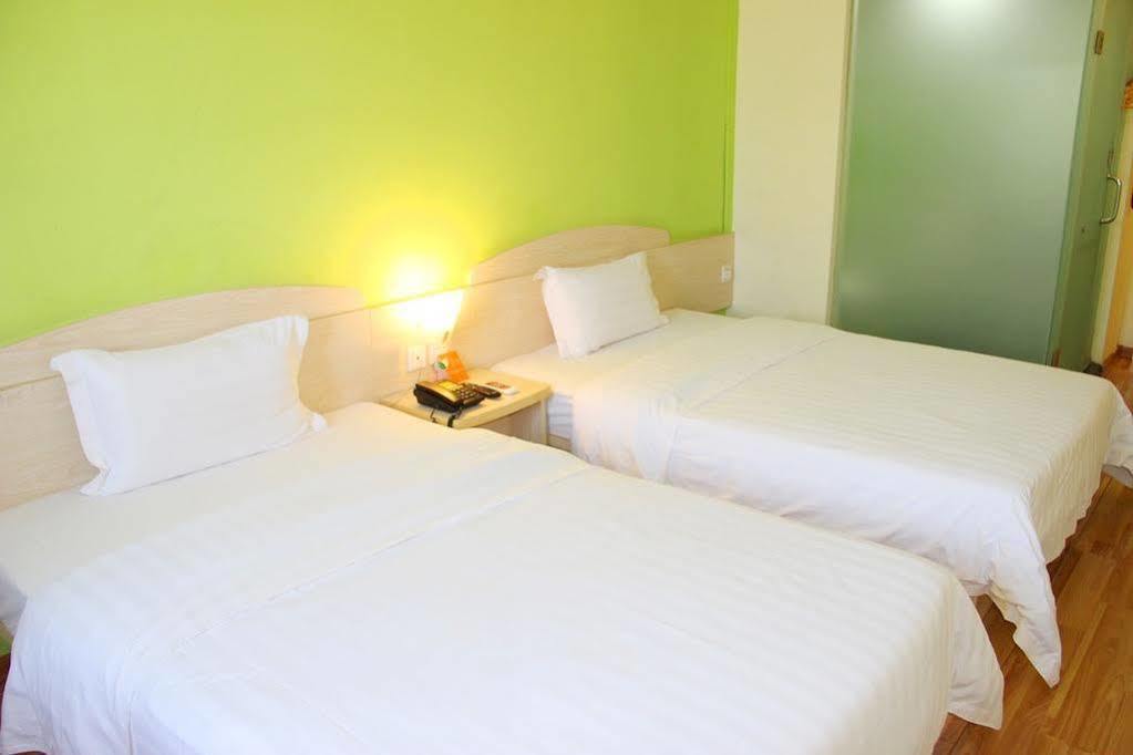 7 Days Inn Guangzhou Exterior foto